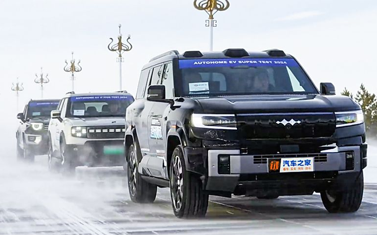 Леопард 8 против Танка 700 и Shanhai T1: кто победит в зимнем тесте?